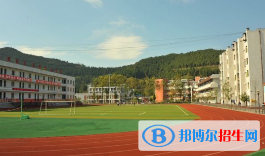 四川鹽亭中學