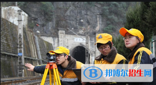 重慶2022年鐵路學(xué)校有什么專(zhuān)業(yè)適合男生