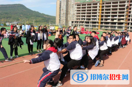 四川廣元川師大萬達中學(xué)