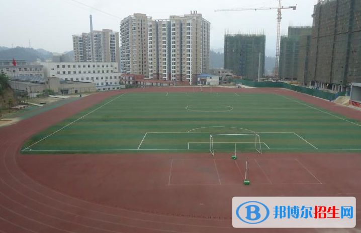 東風(fēng)汽車公司高級技工學(xué)校4