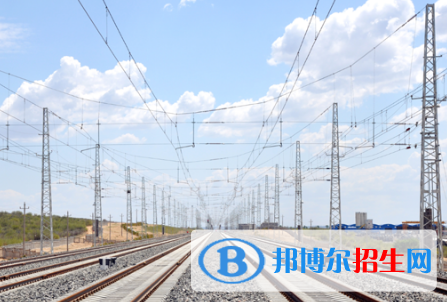 重慶2022年鐵路學(xué)校中專升大?？际裁? width=
