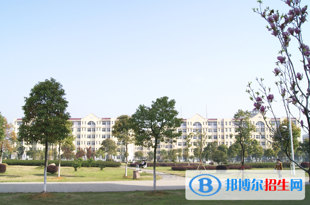 南昌2020年鐵路學(xué)校大專錄取分?jǐn)?shù)線