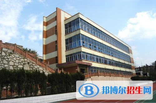 貴陽財經(jīng)學(xué)校2020年招生辦聯(lián)系電話