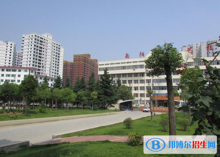 南陽文化藝術(shù)學(xué)校2021年報名條件、招生要求、招生對象