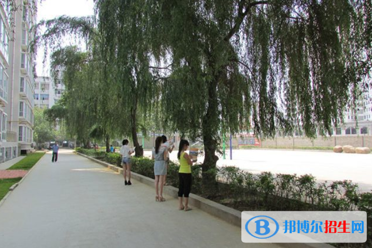 南陽(yáng)文化藝術(shù)學(xué)校2021年招生辦聯(lián)系電話