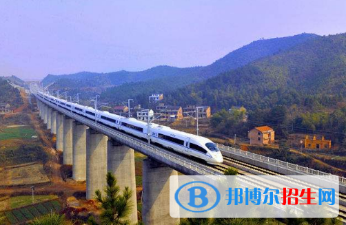 南寧2020年男生讀鐵路學校學什么好