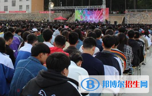 貴陽(yáng)電子職業(yè)學(xué)校2020年招生辦聯(lián)系電話