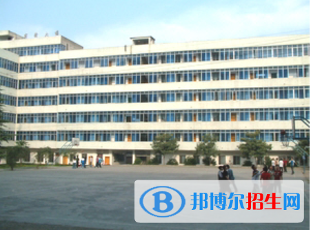 十堰醫(yī)學(xué)科技學(xué)校3