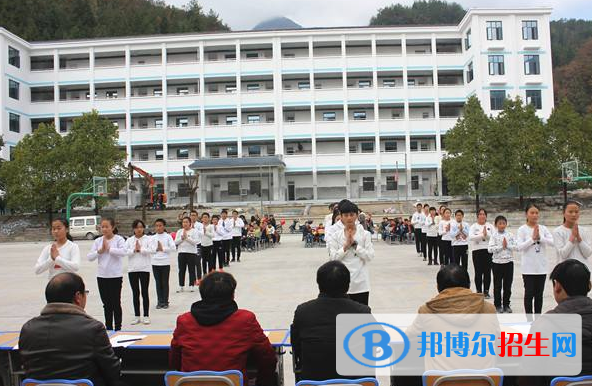 興山職業(yè)教育中心2020年報名條件、招生要求、招生對象