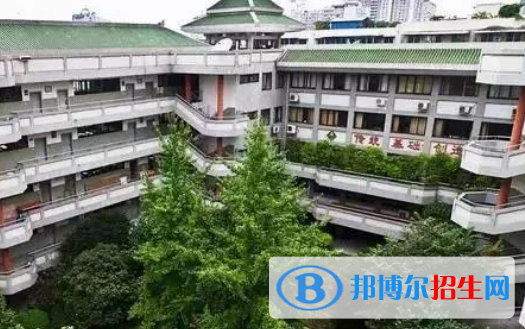 成都石室中學(xué)劍橋國際高中