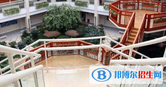 北京明誠外國語學(xué)校高中部