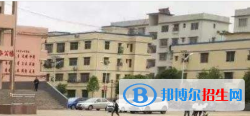 富川職業(yè)技術(shù)學(xué)校2020年報(bào)名條件、招生要求、招生對(duì)象 