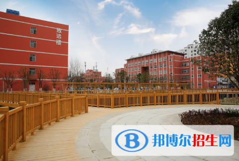 阜陽(yáng)科技工程學(xué)校2020年招生辦聯(lián)系電話