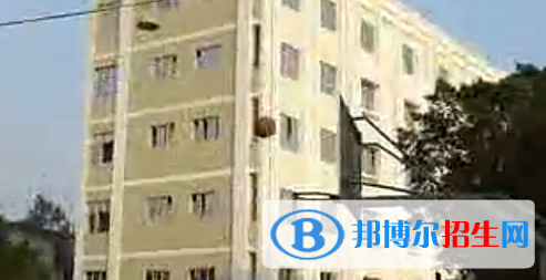 廣西玉林商貿(mào)技工學校2020年招生辦聯(lián)系電話