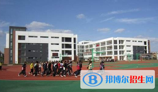 濰坊德潤(rùn)國(guó)際雙語(yǔ)學(xué)校2020年招生辦聯(lián)系電話(huà)