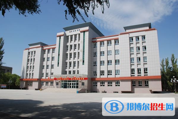 南陽廣播電視中等專業(yè)學(xué)校2021年報(bào)名條件、招生要求、招生對象