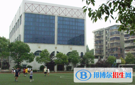 武漢外國語學(xué)校2020年學(xué)費、收費多少