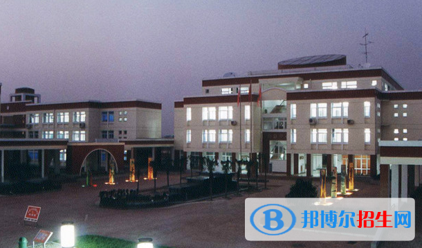 合肥世界外國(guó)語(yǔ)學(xué)校2020年報(bào)名條件、招生要求、招生對(duì)象