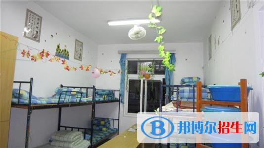 成都紡織高等?？茖W校住宿條件