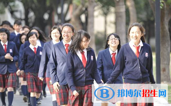 蘇州德威國際學(xué)校2020年招生辦聯(lián)系電話