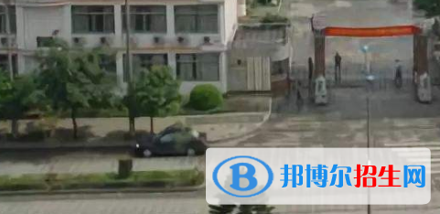 南寧財(cái)貿(mào)管理學(xué)校2020年報(bào)名條件、招生要求、招生對(duì)象