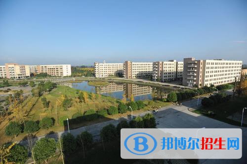 四川管理職業(yè)學院是幾專