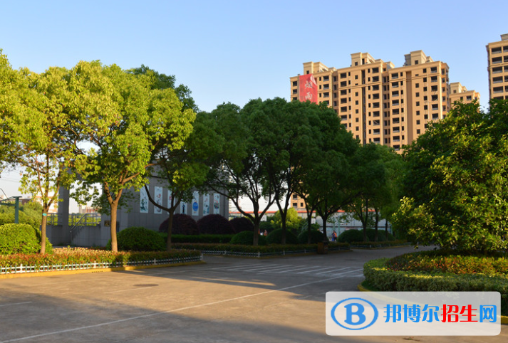 嘉興二十一世紀外國語學校怎么樣、好不好