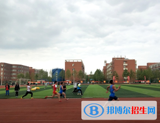 秦皇島職業(yè)技術(shù)學(xué)院?jiǎn)握? width=