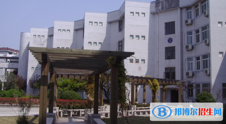 東陽(yáng)中天高級(jí)中學(xué)國(guó)際部2020年學(xué)費(fèi)、收費(fèi)多少