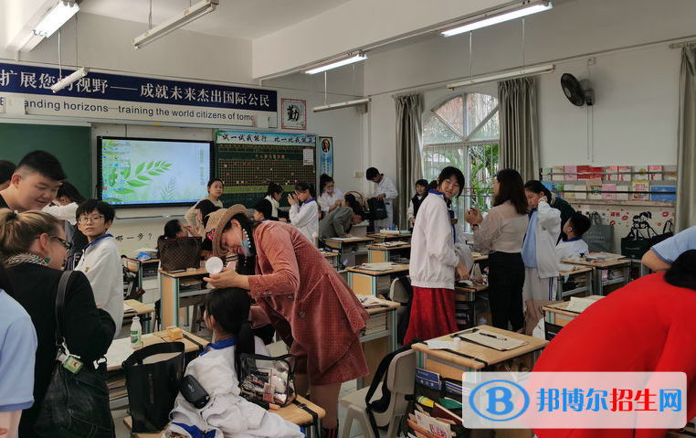 中英公學(xué)2020年報名條件、招生要求、招生對象