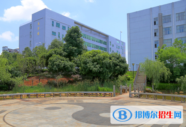 江西中醫(yī)藥高等?？茖W(xué)校2020年學(xué)費(fèi)、收費(fèi)多少