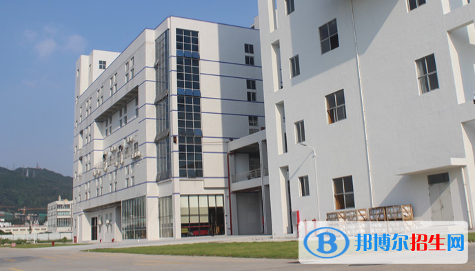 廣州亞加達(dá)國際預(yù)科2020年學(xué)費、收費多少