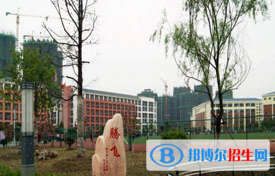 西電公司高級中學(xué)2020年學(xué)費(fèi)、收費(fèi)多少