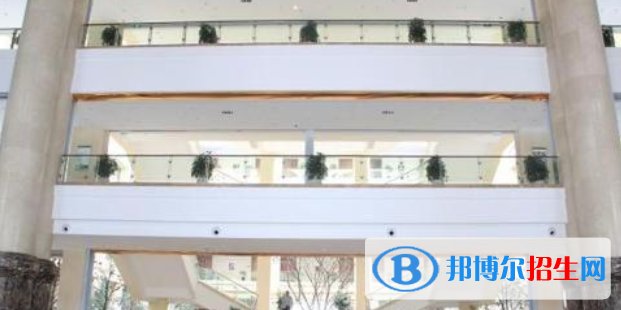 重慶巴川國(guó)際高級(jí)中學(xué)2020年招生辦聯(lián)系電話