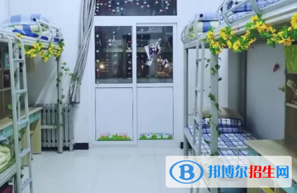 平?jīng)雎殬I(yè)技術(shù)學(xué)院2020年宿舍條件