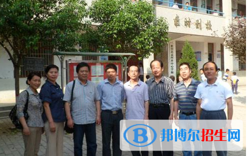  西安第十一中學(xué)2020年招生辦聯(lián)系電話