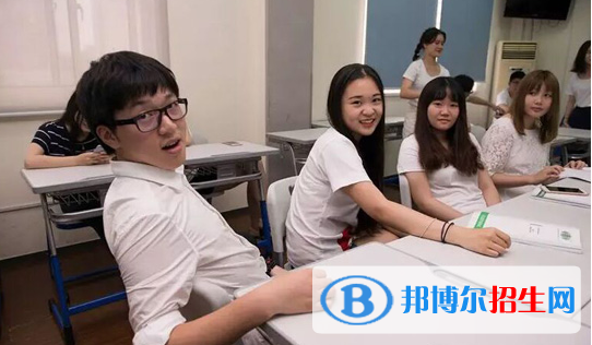 美中美育美國高中2020年報名條件、招生要求、招生對象