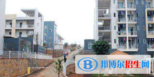 黔西南民族職業(yè)技術(shù)學院五年制大專地址在哪里