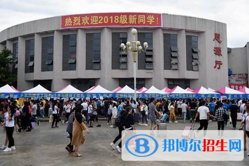 南充職業(yè)技術學院地址在哪里