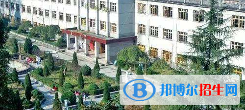 黔南民族醫(yī)學高等?？茖W校五年制大專2020年招生代碼