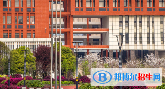 萍鄉(xiāng)衛(wèi)生職業(yè)學院2020年學費、收費多少