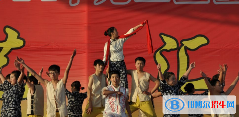 涇陽(yáng)縣涇干中學(xué)2020年學(xué)費(fèi)、收費(fèi)多少