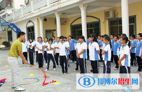 深圳石巖公學(xué)學(xué)校國(guó)際部初中2023年招生辦聯(lián)系電話