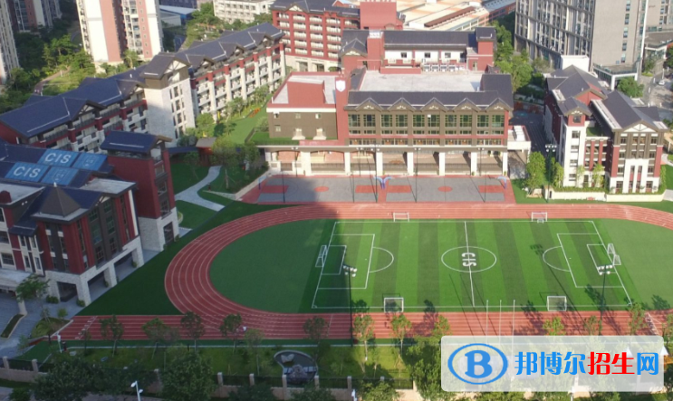 廣州加拿大國際學(xué)校(CIS)初中部怎么樣、好不好