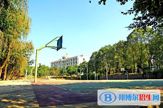 重慶信息技術(shù)職業(yè)學(xué)院2020年學(xué)費、收費多少