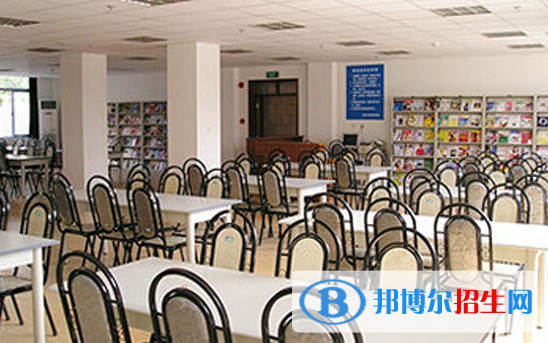 澳大利亞艾文豪精英學(xué)校(上海校區(qū))初中部2020年學(xué)費(fèi)、收費(fèi)多少