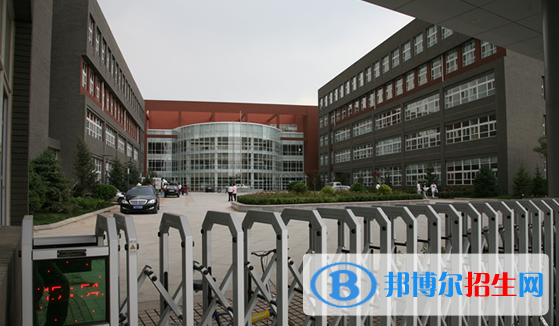 北京新英才國際學校初中部2020年招生計劃