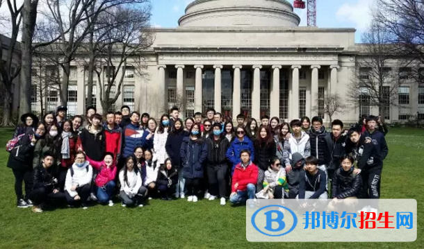北京海淀國際學校初中部網站網址