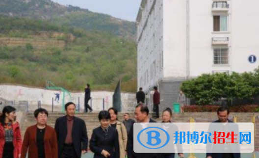 安徽懷遠師范學校2020年報名條件、招生要求、招生對象