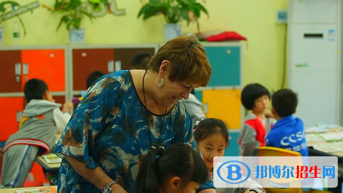 貴陽觀山湖中鐵置業(yè)中加學(xué)校2020年招生簡章